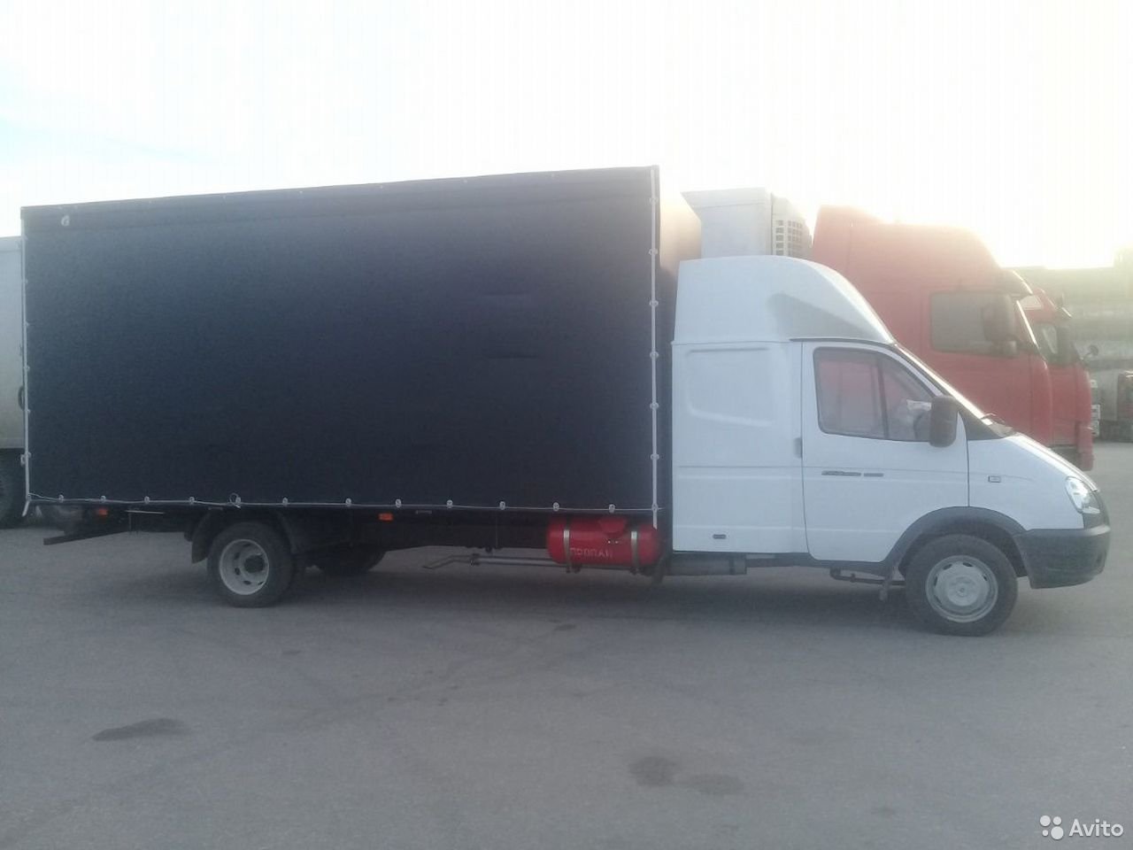 Тентованный автомобиль ГАЗ Газель