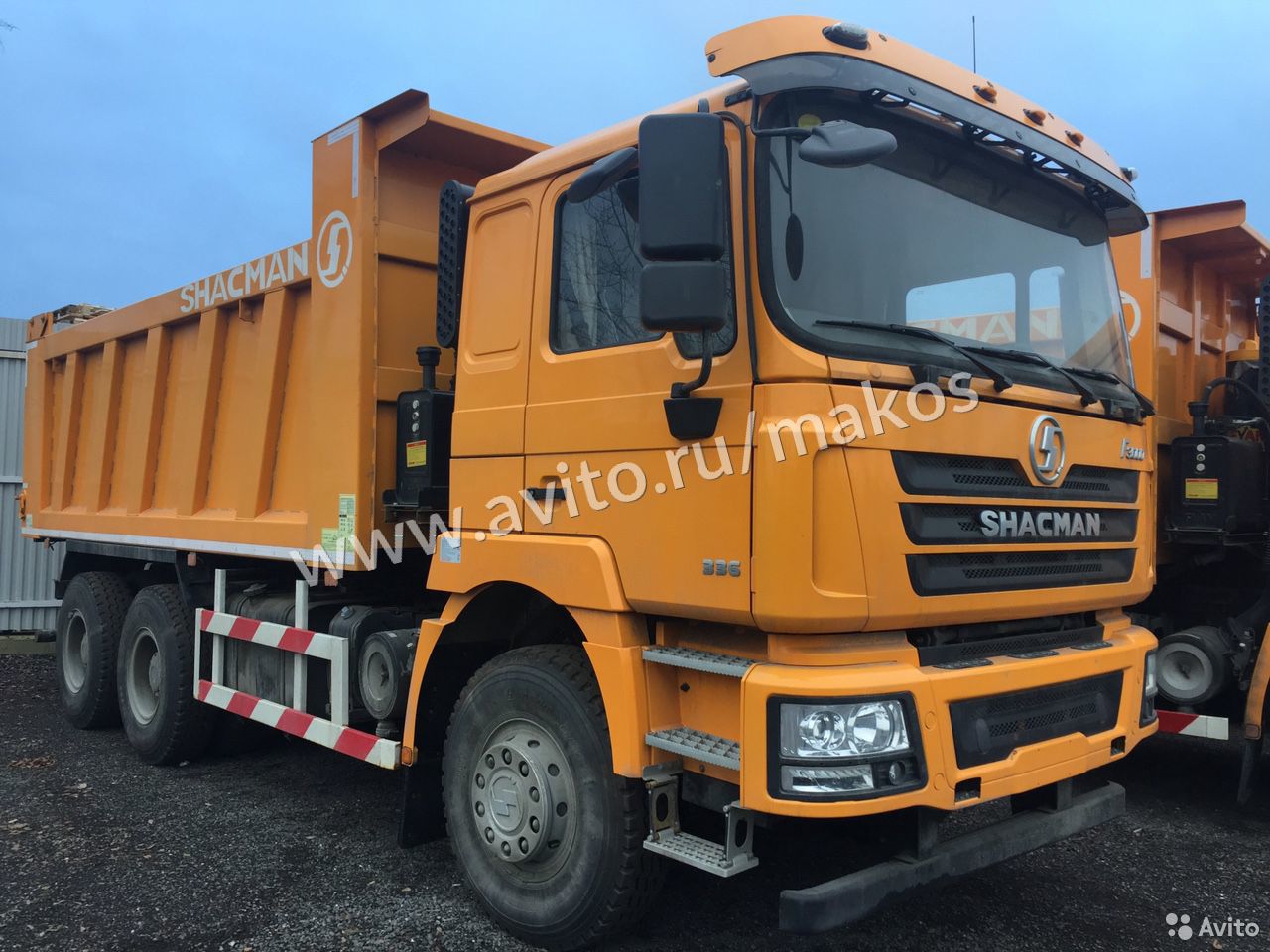 Самосвал SHACMAN (Shaanxi) F3000