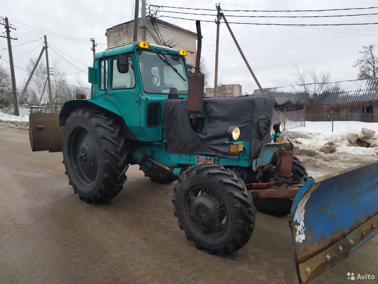 Трактор МТЗ Беларус 82