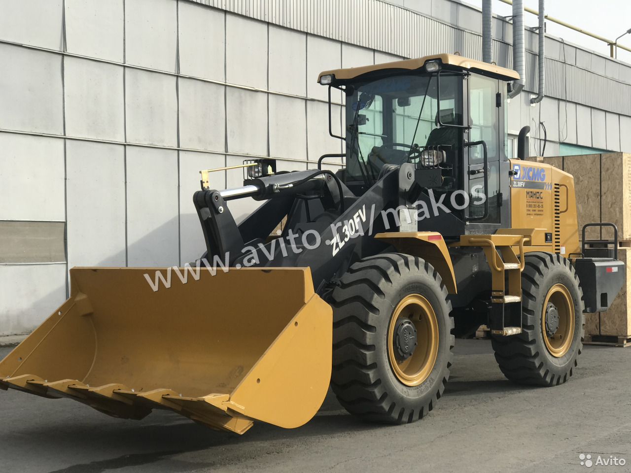 Фронтальный погрузчик XCMG ZL30FV