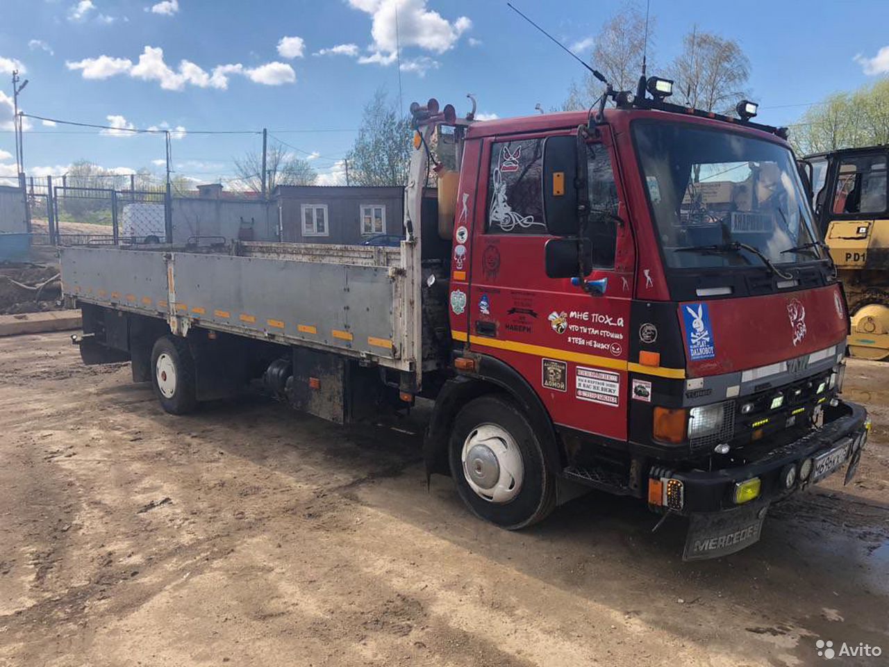 Бортовой грузовик TATA 2784
