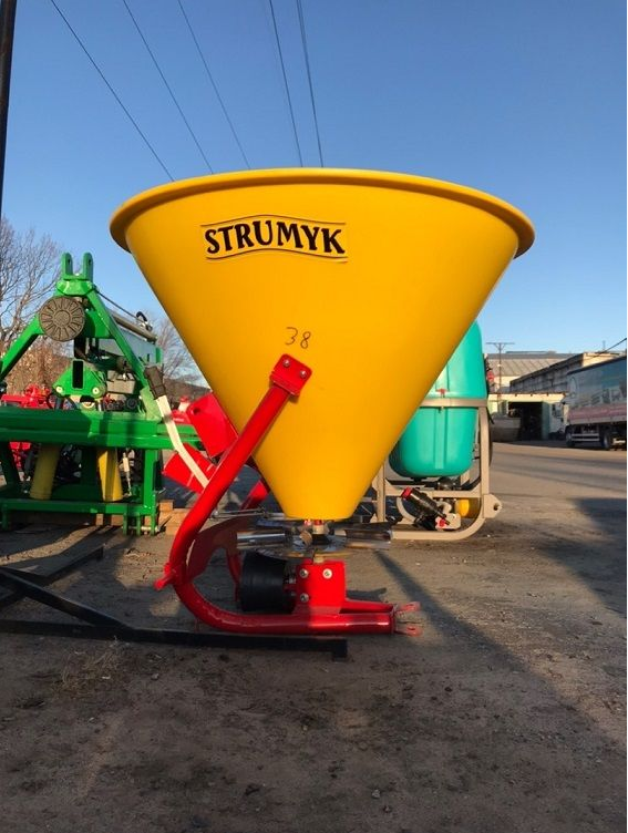 Разбрасыватель удобрений Strumyk 500
