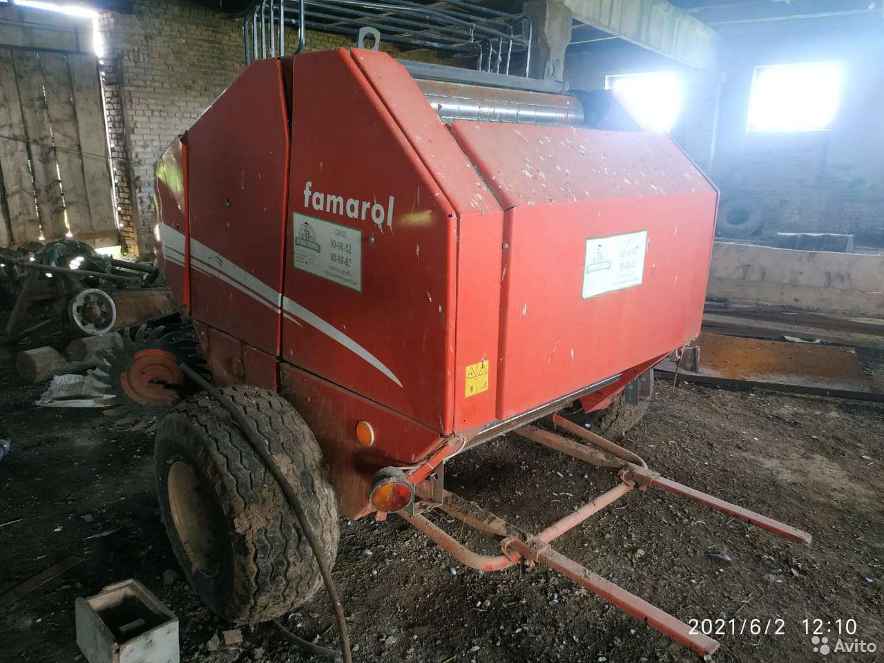 Пресс-подборщик UNIA Famarol