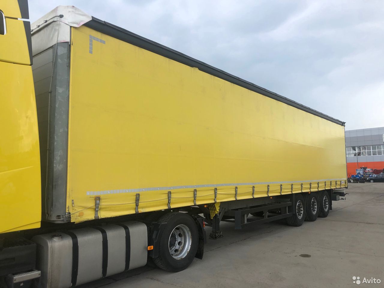 Тентованный полуприцеп Schmitz Cargobull