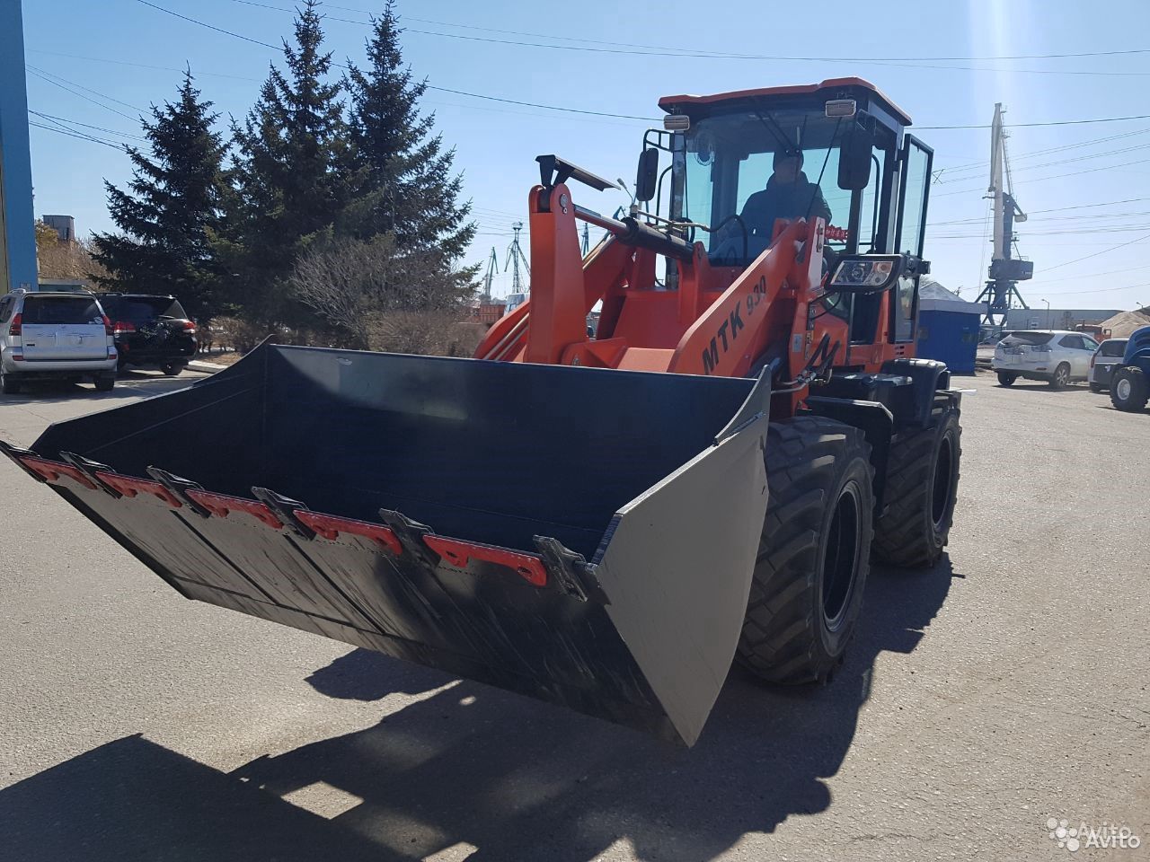 Фронтальный погрузчик MTK 930