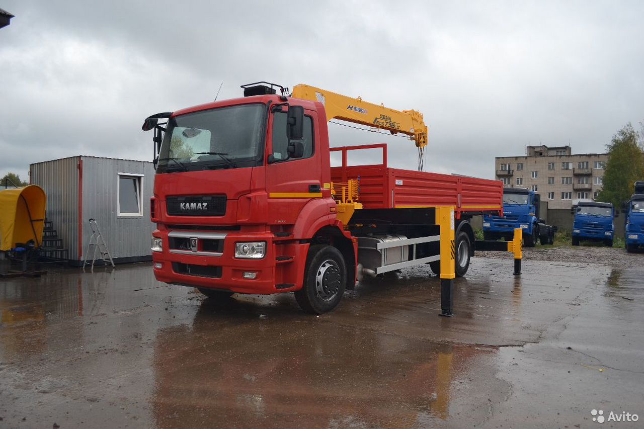 Бортовой грузовик с КМУ КамАЗ 5325-1001-69 с КМУ Soosan SCS736LII