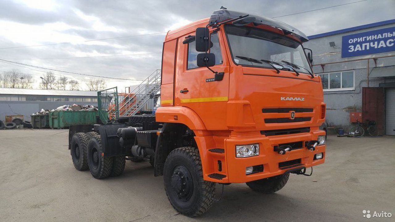 Седельный тягач Камаз 65225-7015-53 12.00R20