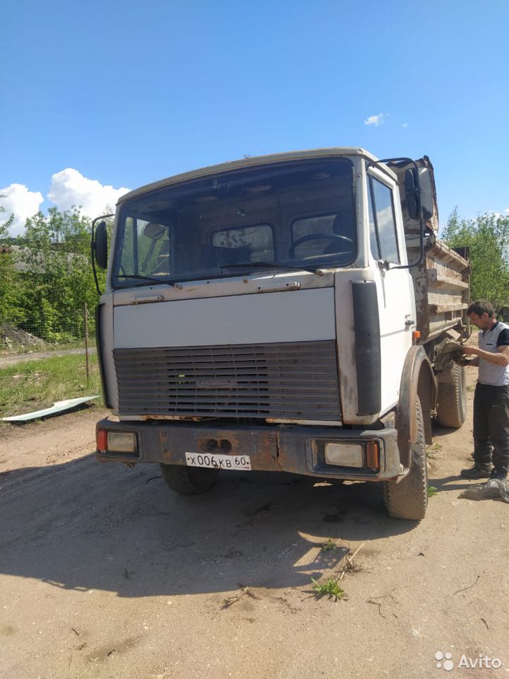 Самосвал МАЗ 5551
