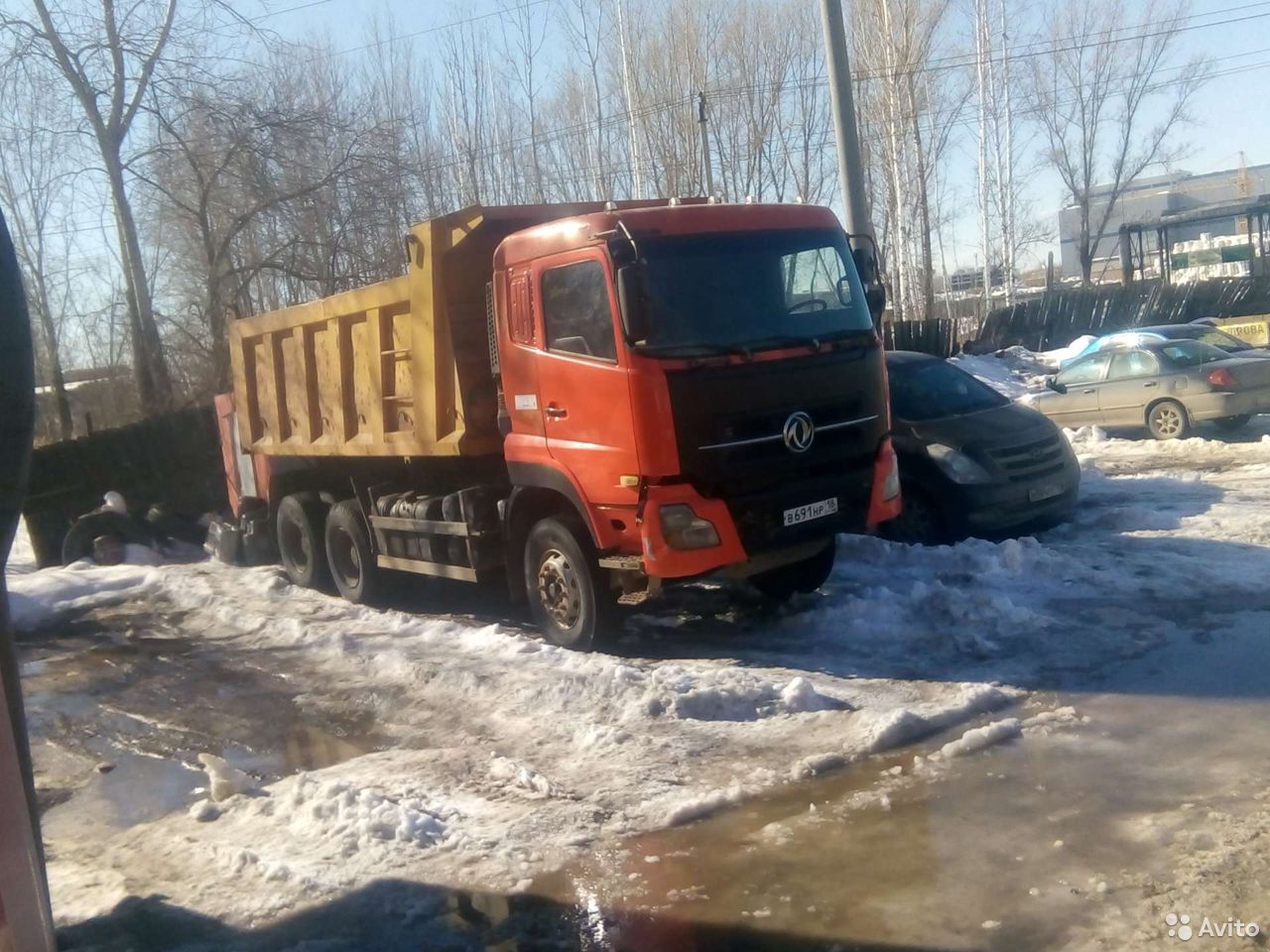 Самосвал DongFeng