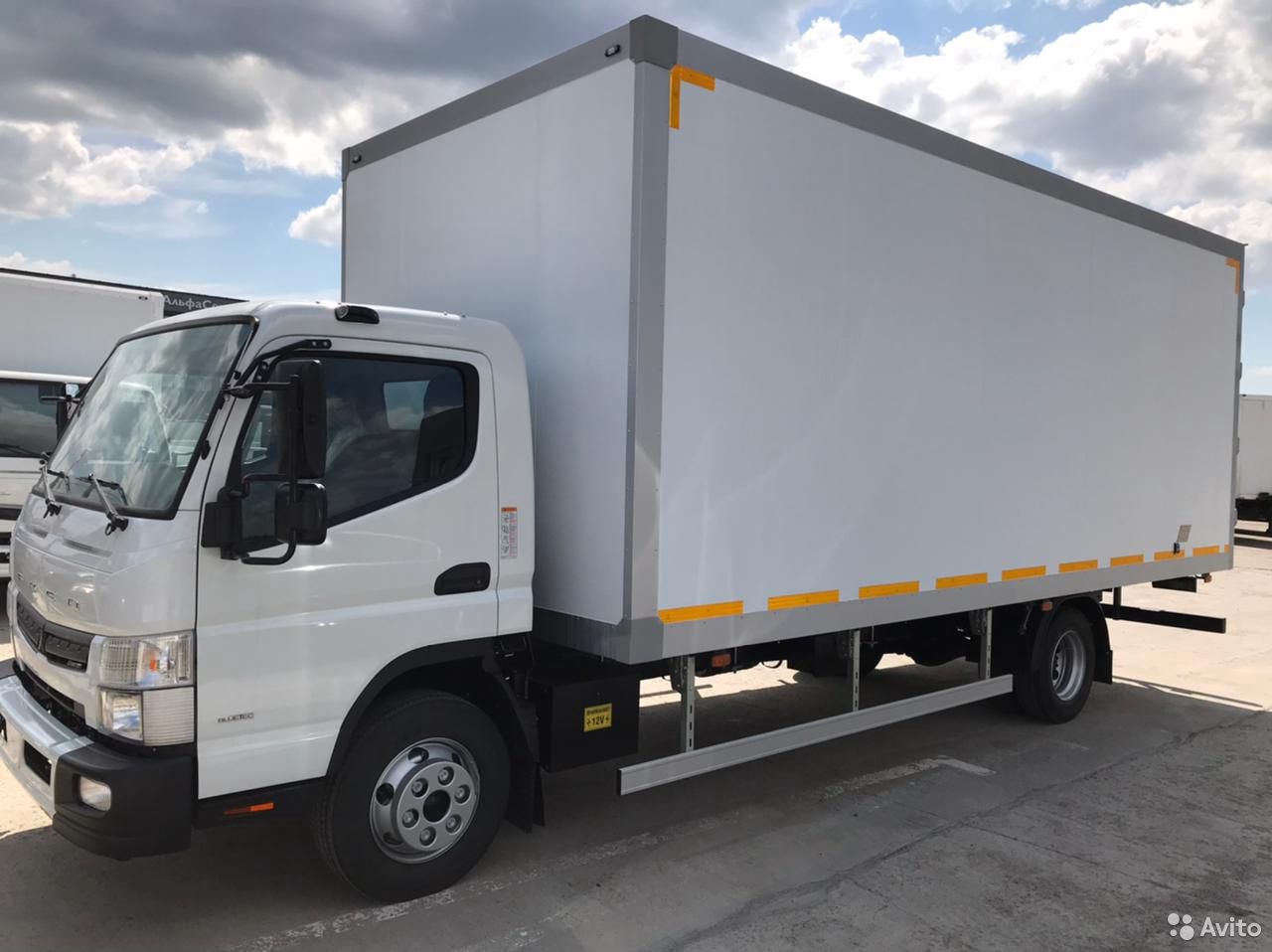 Изотермический фургон Mitsubishi Fuso Canter TF
