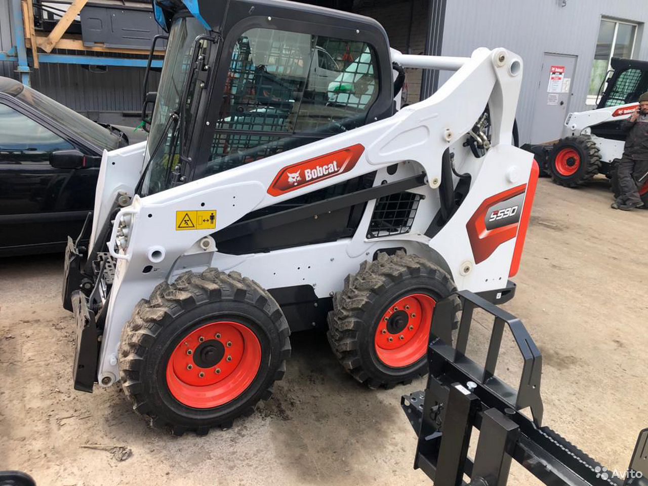 Мини-погрузчик Bobcat S590