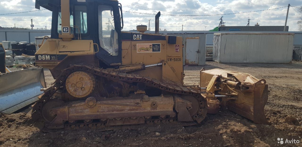 Гусеничный бульдозер Caterpillar D6MXL