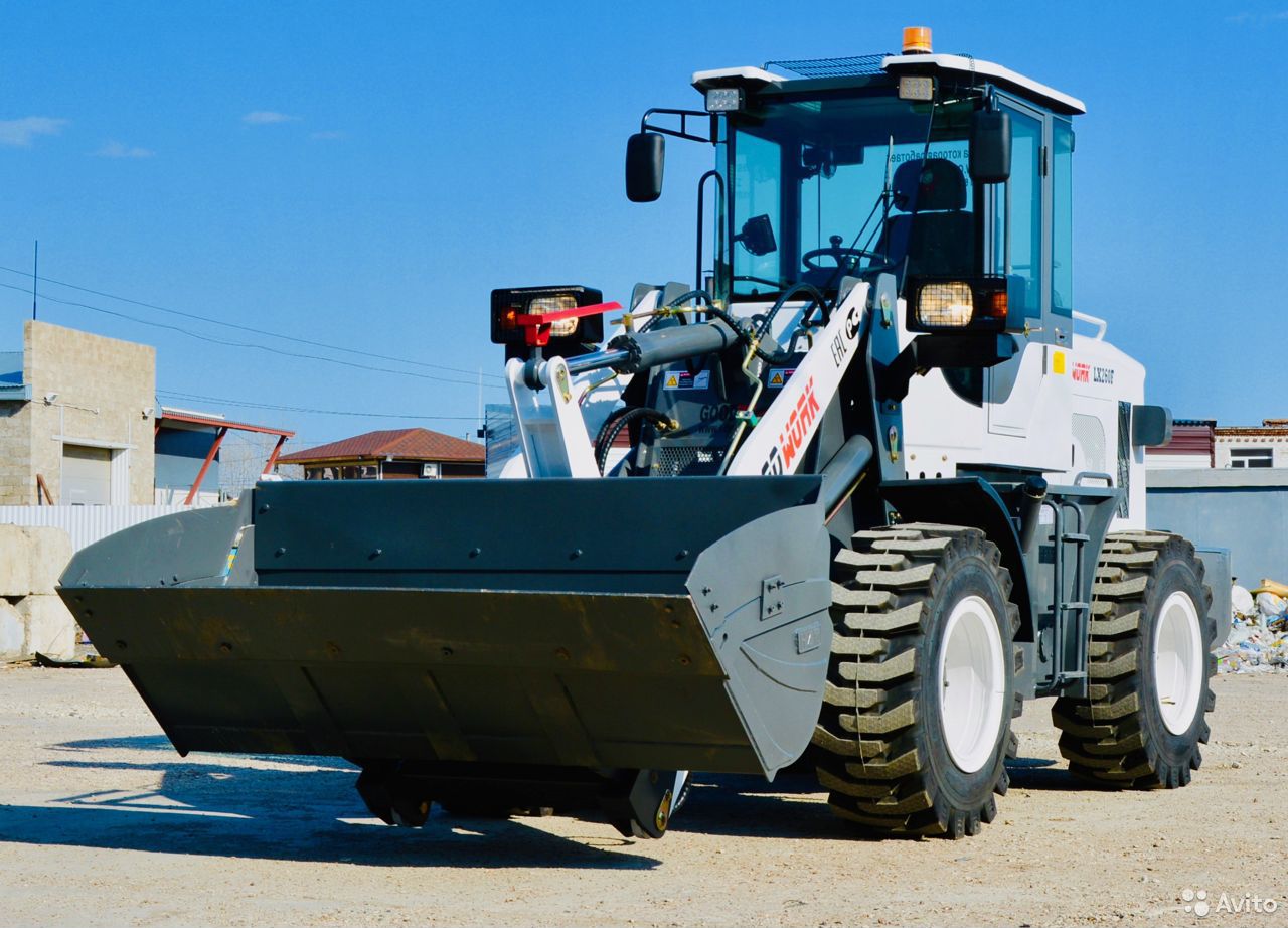 Фронтальный погрузчик GoodWork LX260F