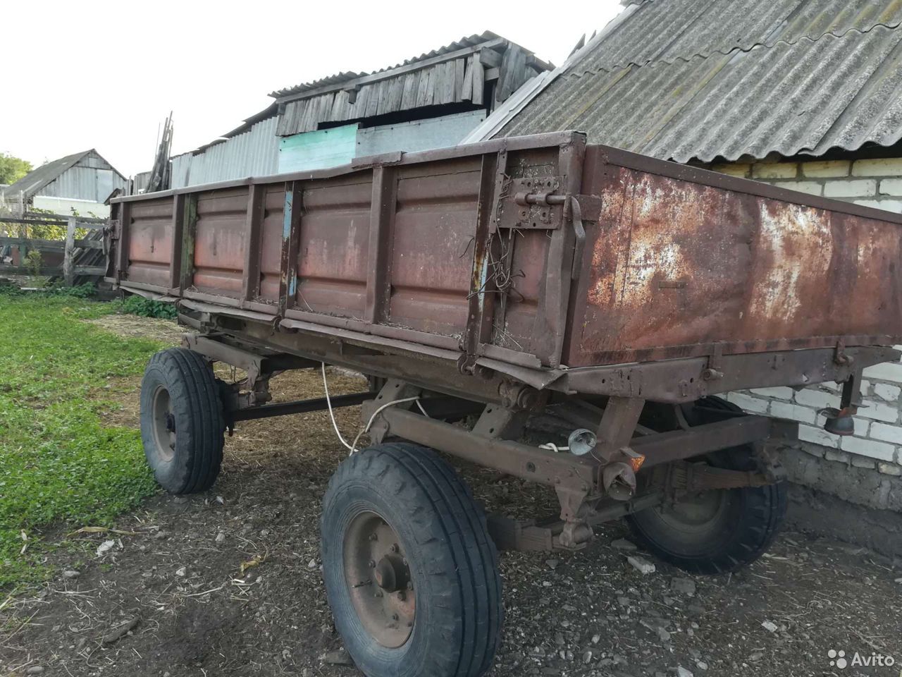Тракторный прицеп 2ПТС-4