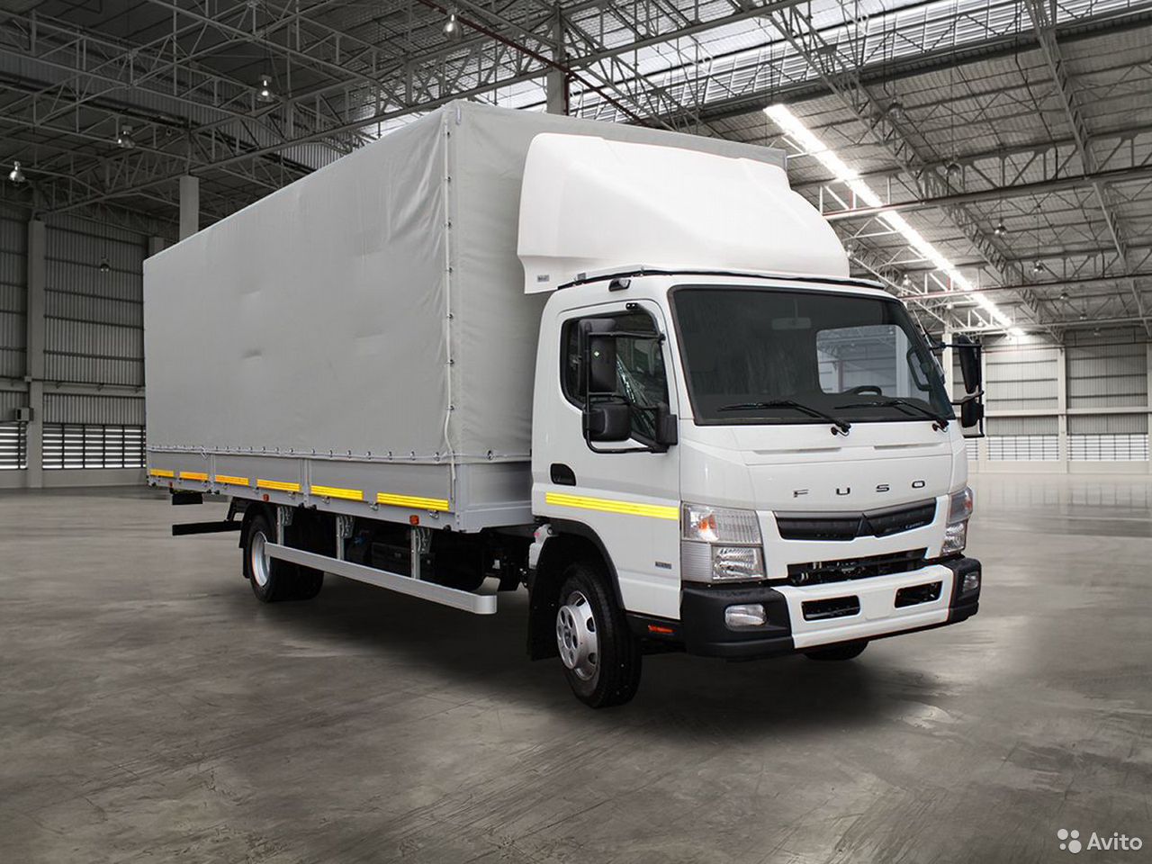 Тентованный автомобиль Mitsubishi Fuso Canter TF