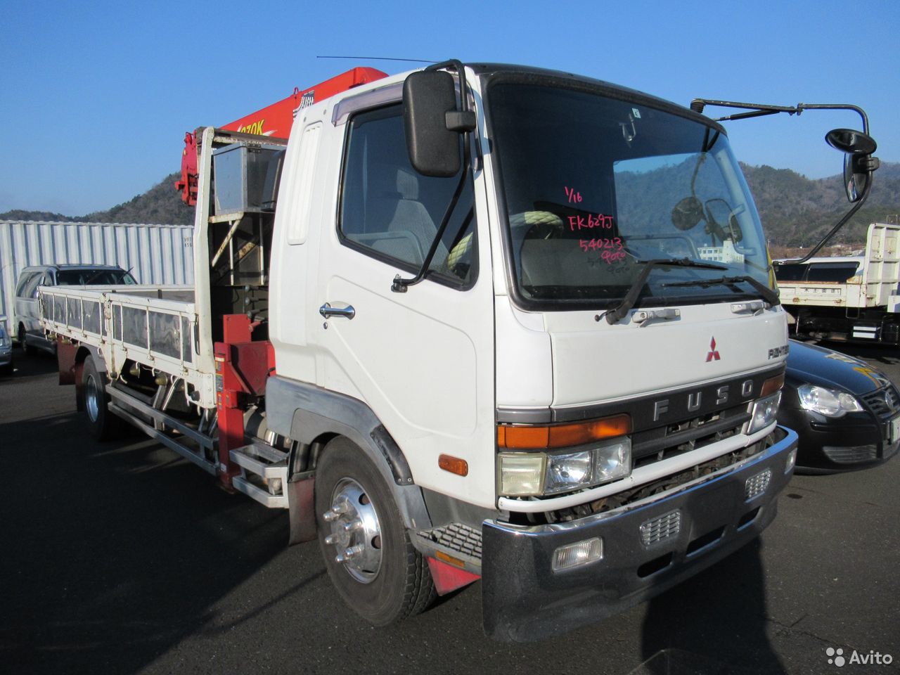 Бортовой грузовик с КМУ Mitsubishi Fuso Figther