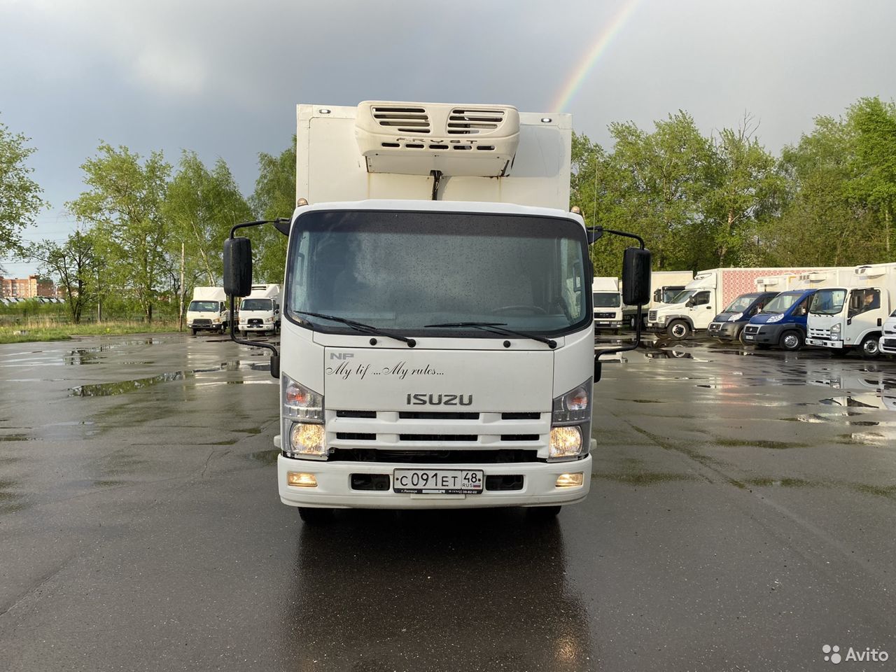 Рефрижераторный фургон Isuzu