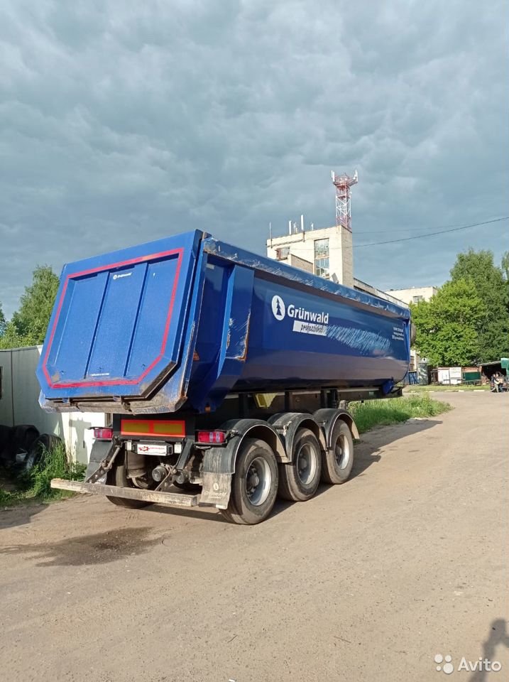 Самосвальный полуприцеп Grunwald