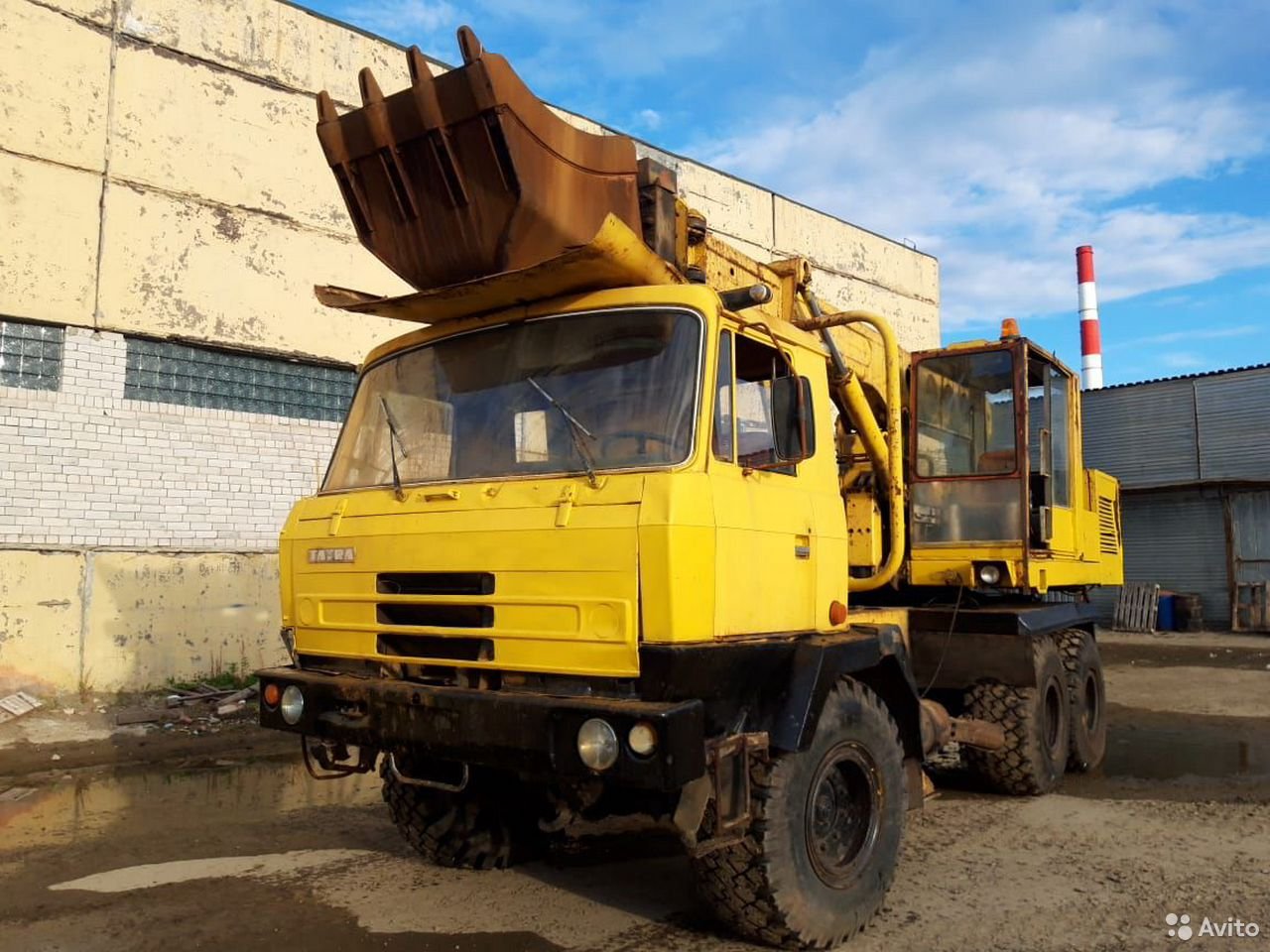 Экскаватор-планировщик UDS 114A на шасси Tatra 815