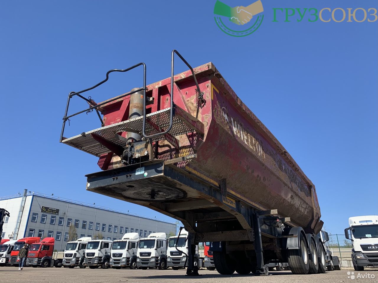 Самосвальный полуприцеп Wielton NW-3