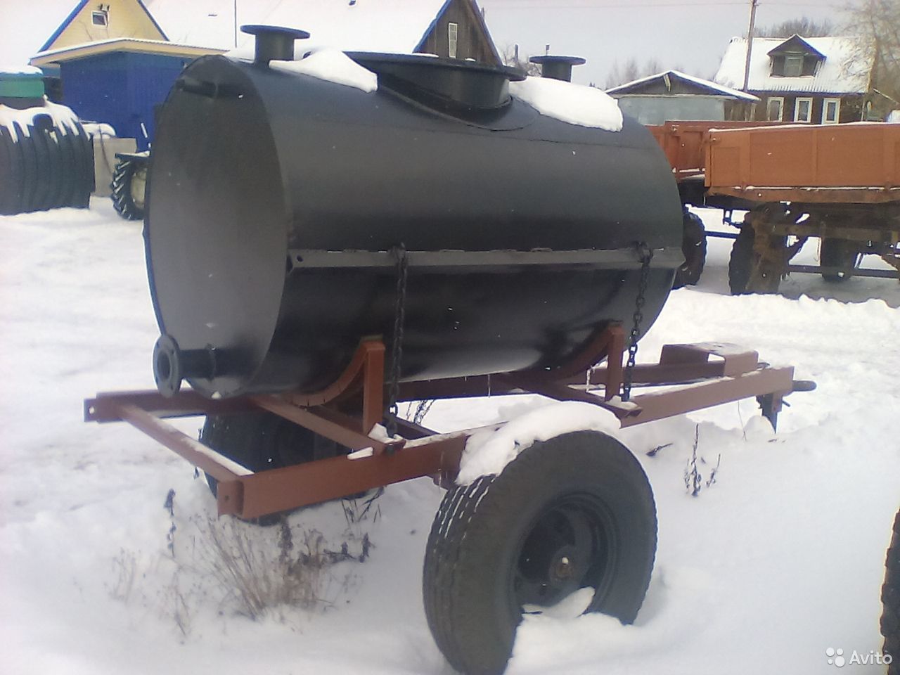 Тракторный прицеп бочка V-1.17м.куб
