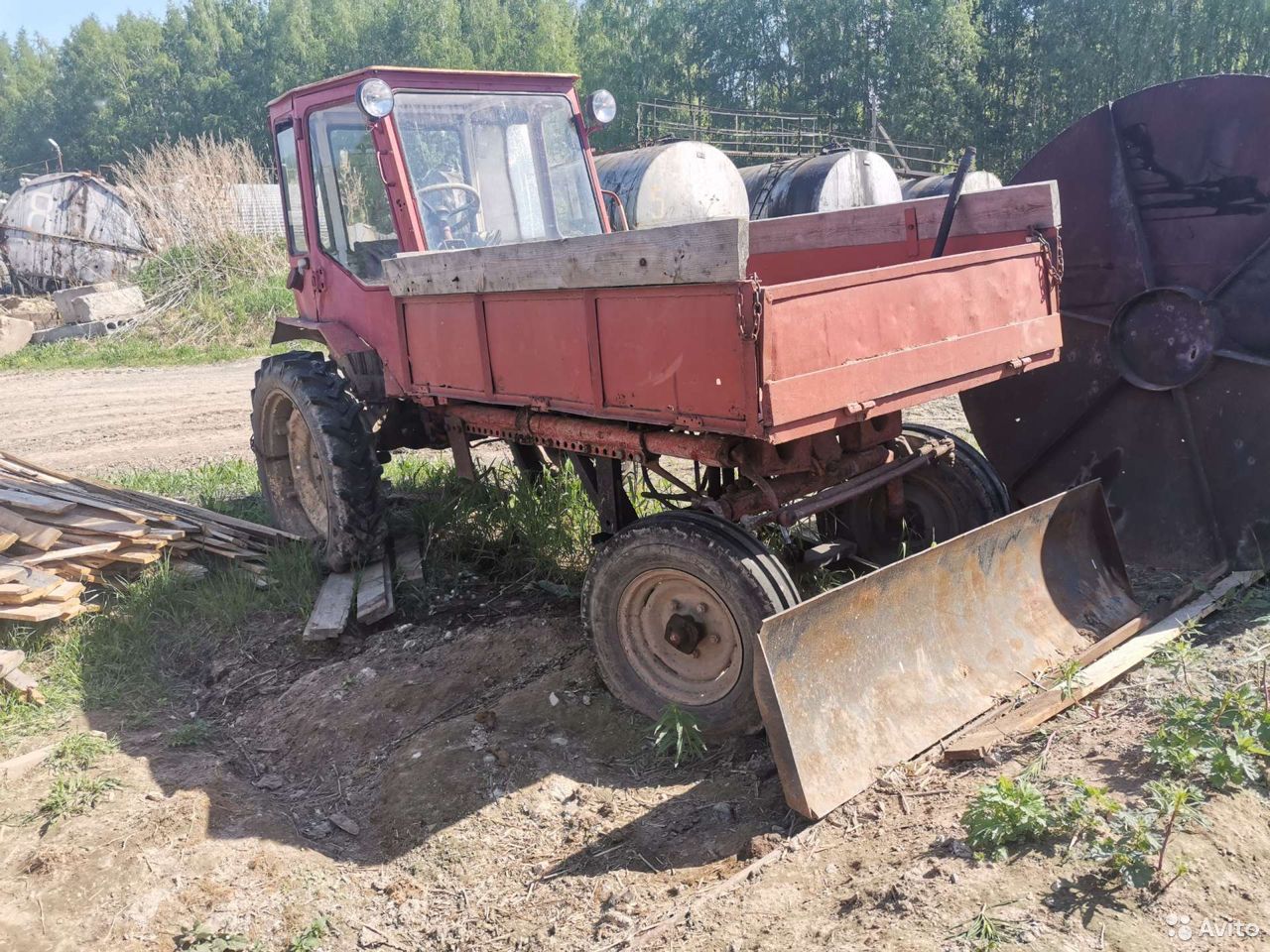 Трактор ХЗТСШ Т-16