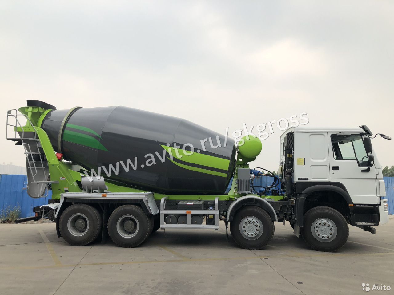Автобетоносмеситель HOWO HW76
