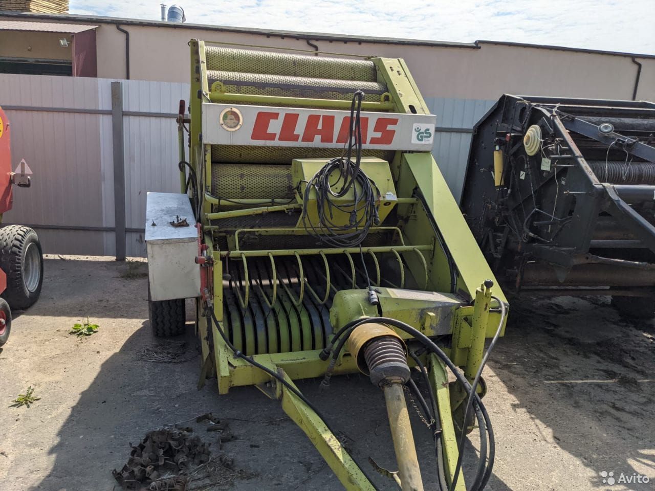 Пресс-подборщик Claas Rollant 44