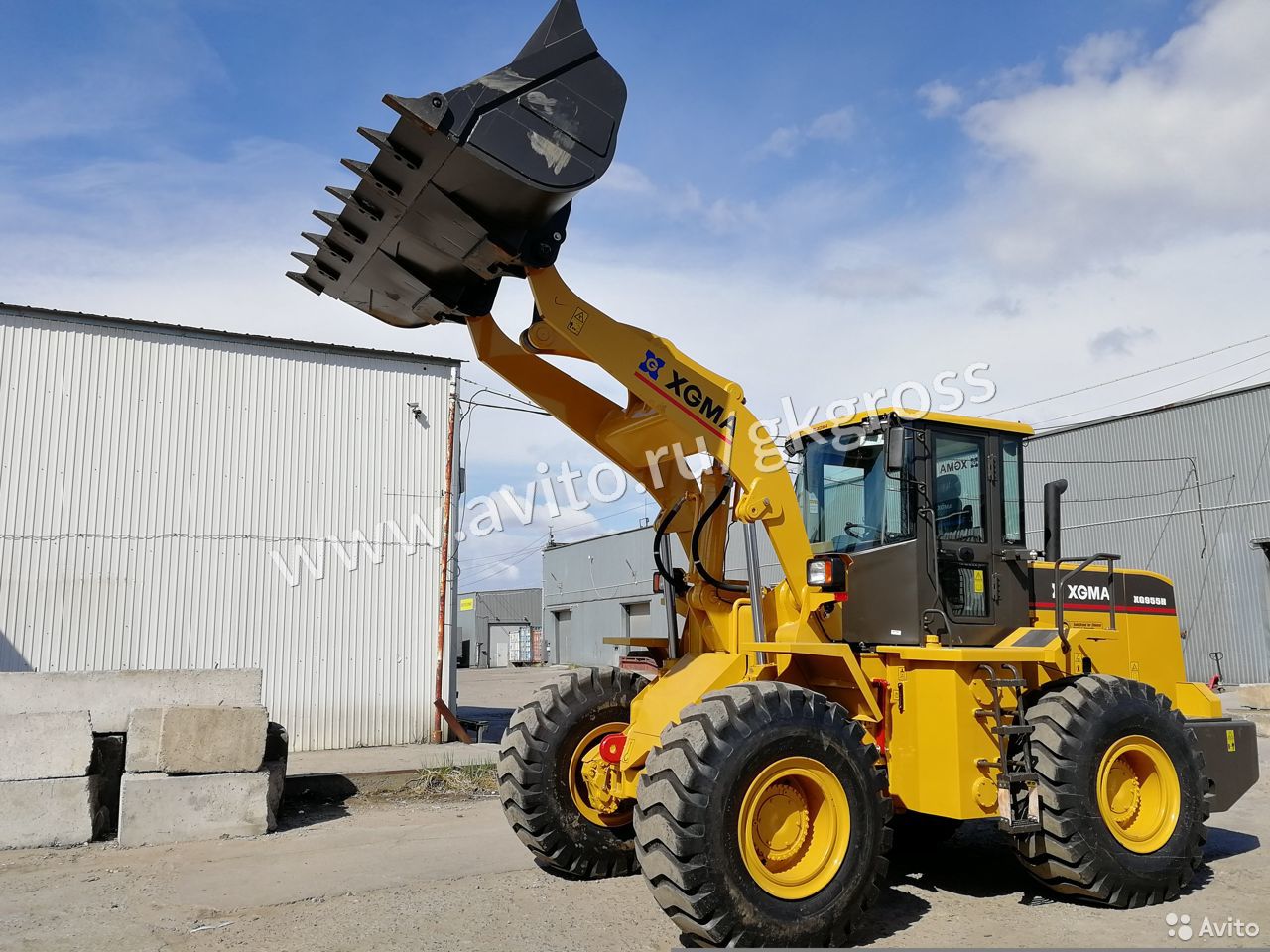 Фронтальный погрузчик XGMA XG955H