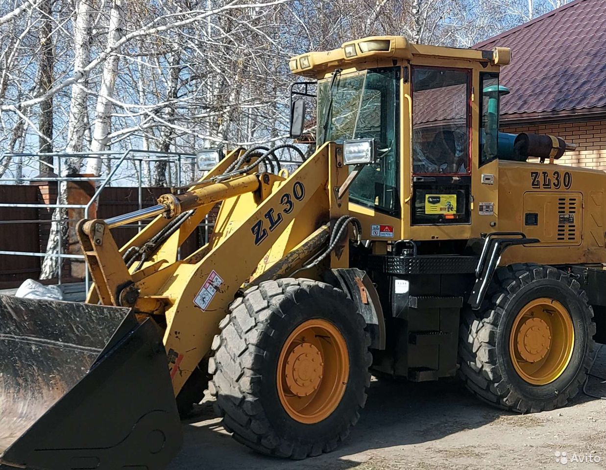 Фронтальный погрузчик Shаnlin ZL30