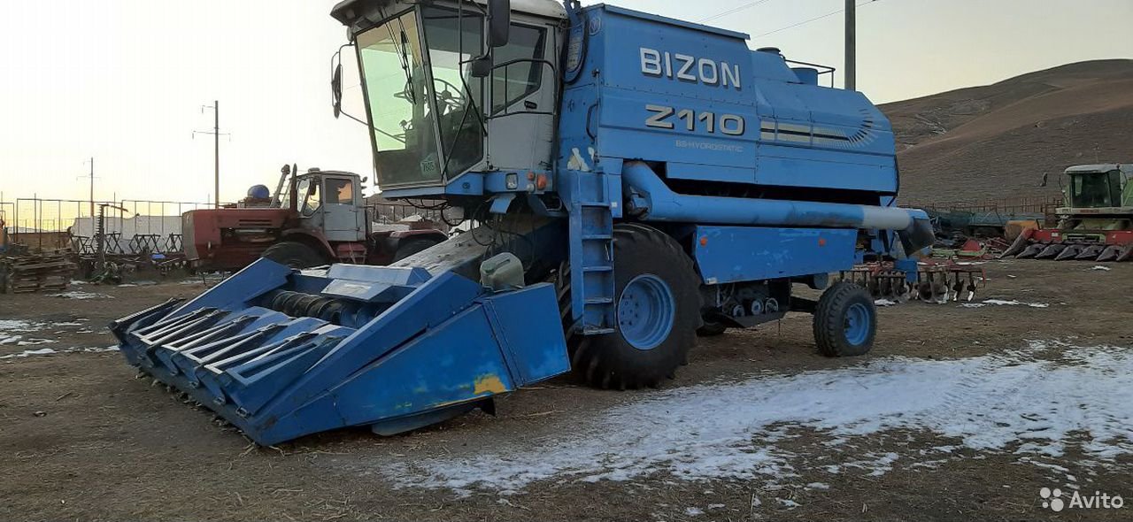 Зерноуборочный комбайн Bizon Z110