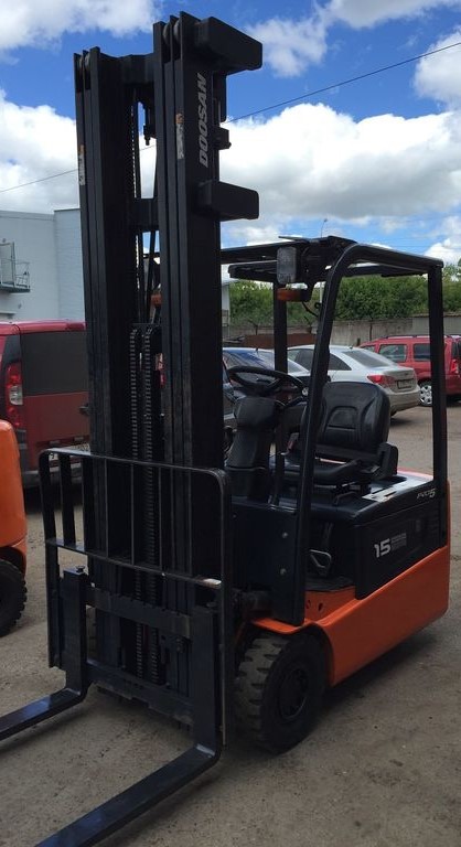 Вилочный электропогрузчик Doosan B15T-5
