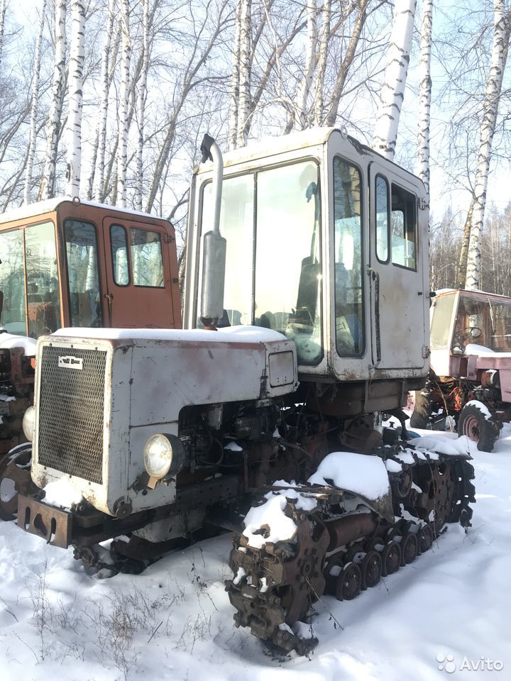 Гусеничный трактор КТЗ Т-70
