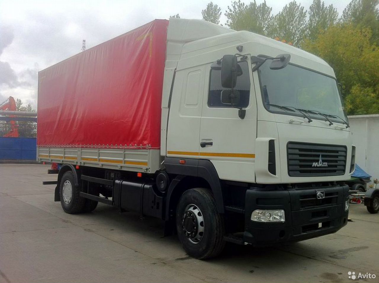 Тентованный грузовик МАЗ 5340С5-8575-000