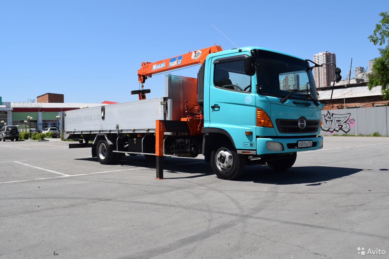 Бортовой грузовик с КМУ HINO Ranger с КМУ Maeda MC374