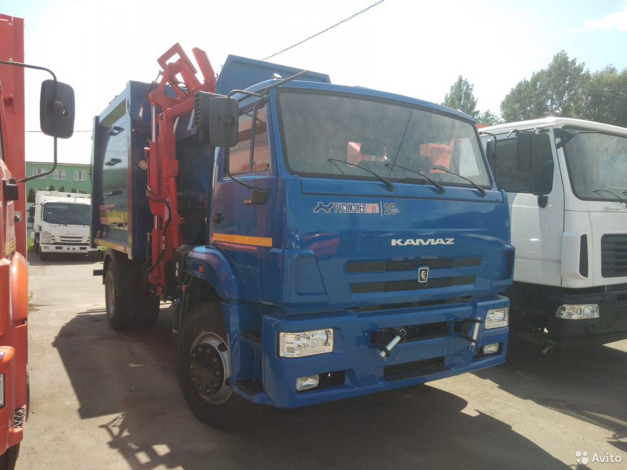 Мусоровоз РАРЗ МК 4554-06 на шасси КамАЗ 53605