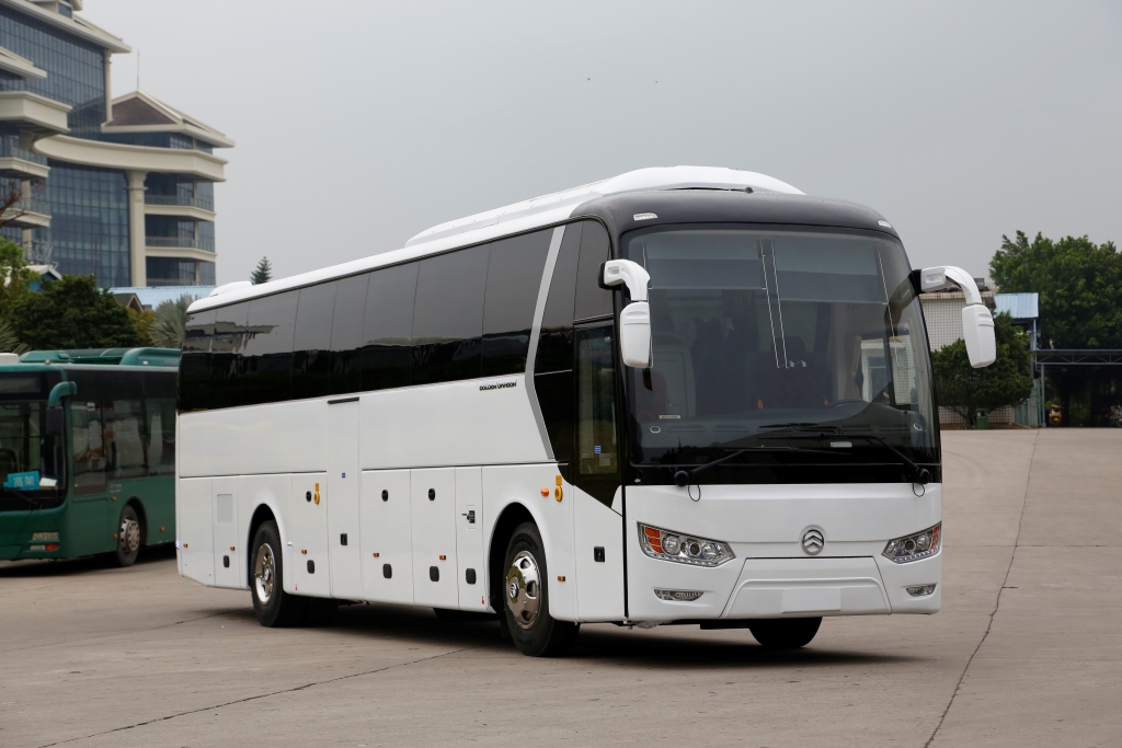 Автобус Golden Dragon XML6126JR