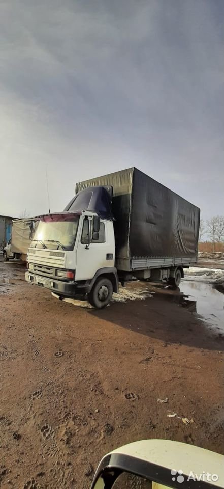 Тентованный грузовик DAF