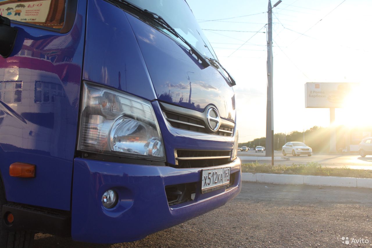 Промтоварный фургон Hino 300