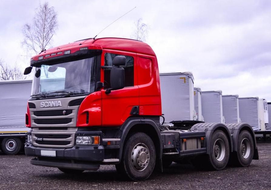Седельный тягач Scania P440