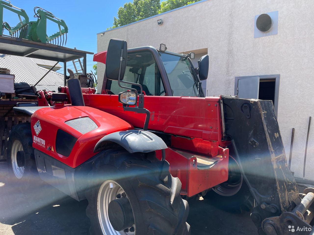 Телескопический погрузчик Manitou MLT 845