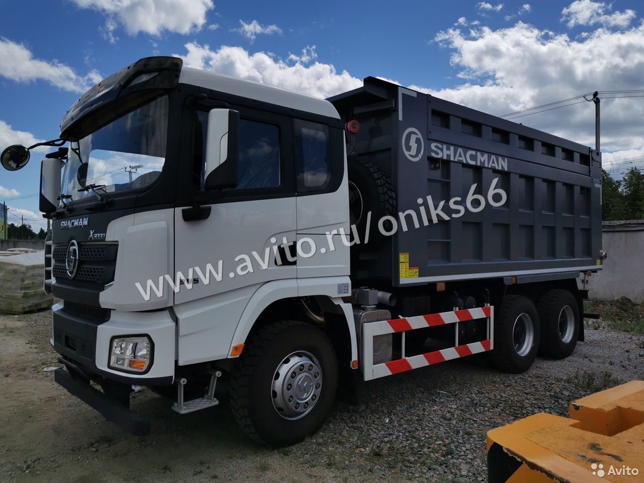 Самосвал SHACMAN (Shaanxi) X3000