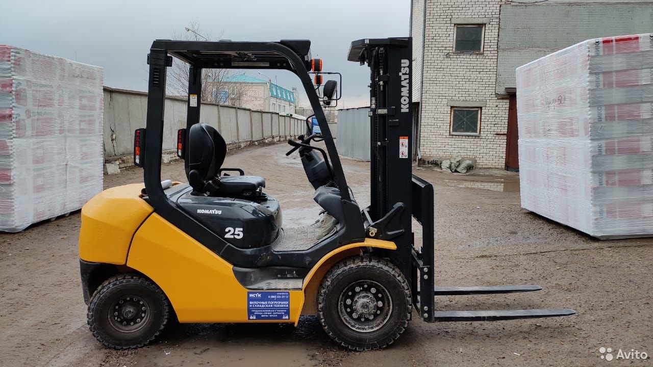 Вилочный погрузчик Komatsu
