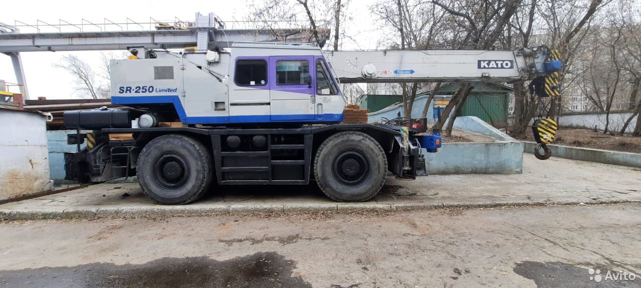 Самоходный кран KATO SR250LE