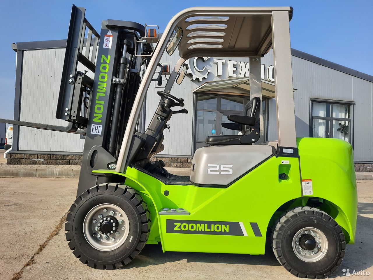 Вилочный погрузчик Zoomlion FD25H