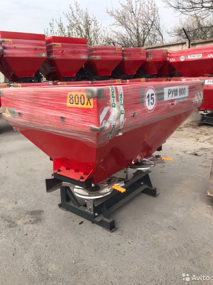 Разбрасыватель удобрений 1200L X-K