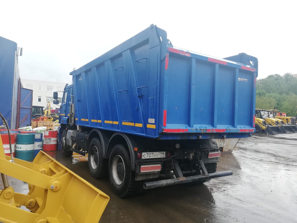 Самосвал КамАЗ 6520