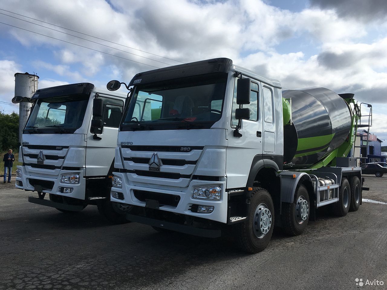 Автобетоносмеситель HOWO ZZ5407GJBS3267E