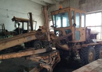 Автогрейдер Дормаш Орел ДЗ-122