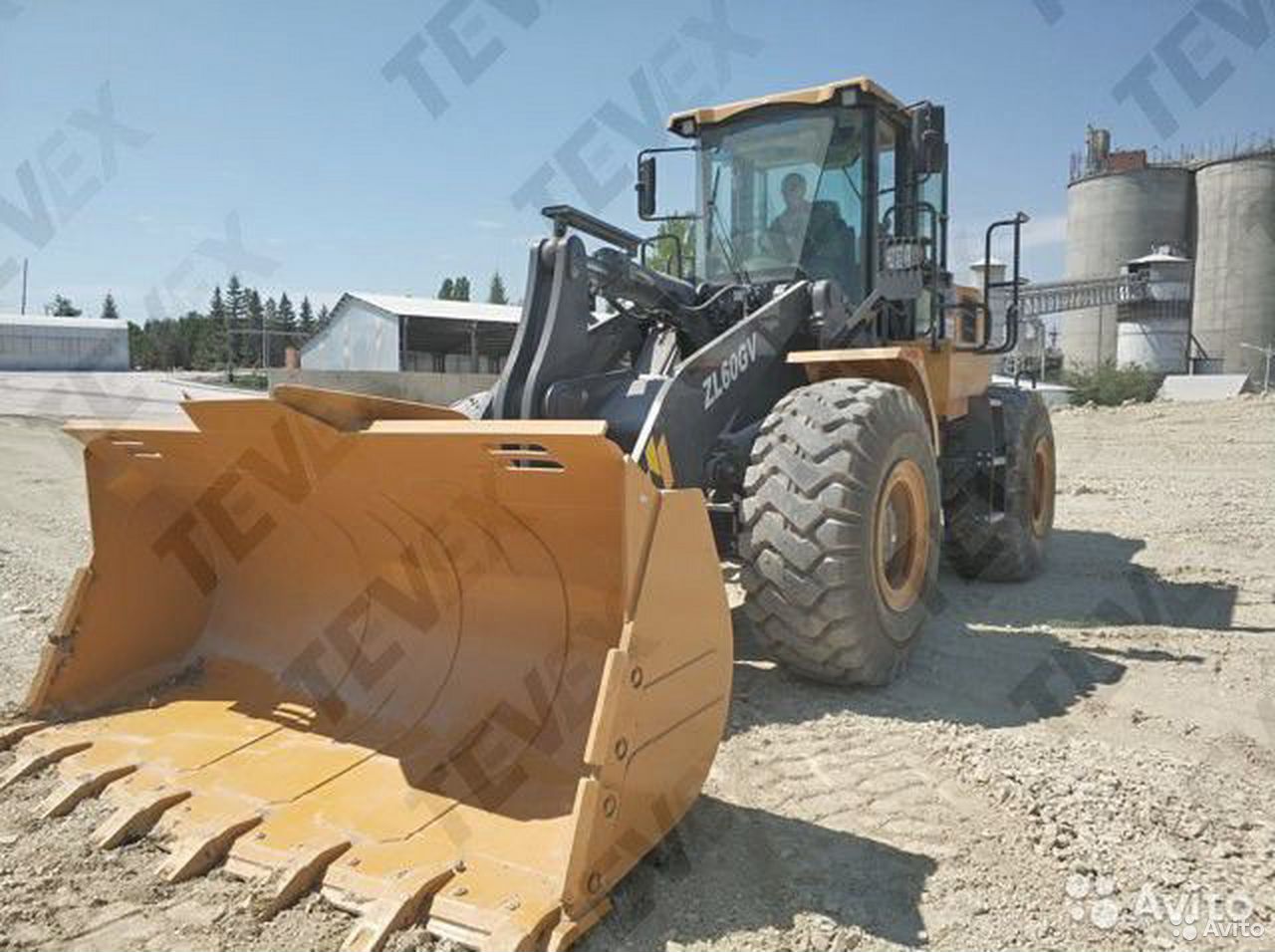 Фронтальный погрузчик XCMG ZL60GV